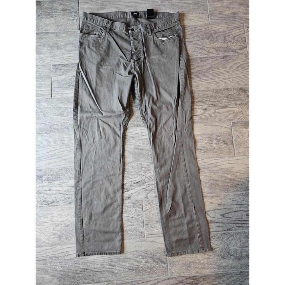 Men's H&M slim fit pants straight leg size W36 gray button up fly
